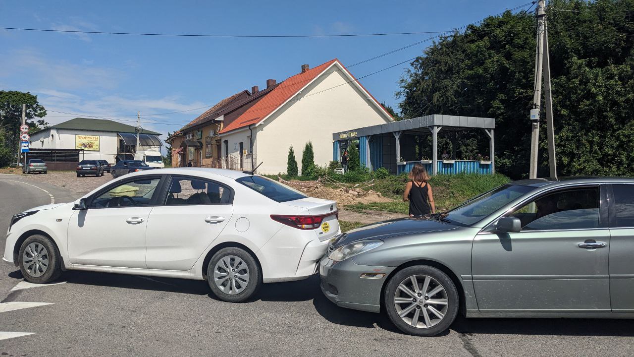 https://yandex.ru/maps?whatshere%5Bpoint%5D=20.020636758249708%2C54.895442822217305&whatshere%5Bzoom%5D=17.672602&ll=20.020636758249708%2C54.89544282182959&z=17.672602&si=v90882dhfj2utdwmjmgyqbw25m